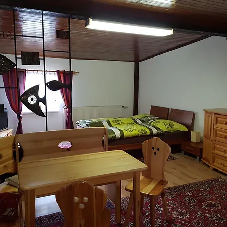 Pri Vinoteke * Kežmarok