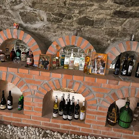 Pri Vinoteke アパート *